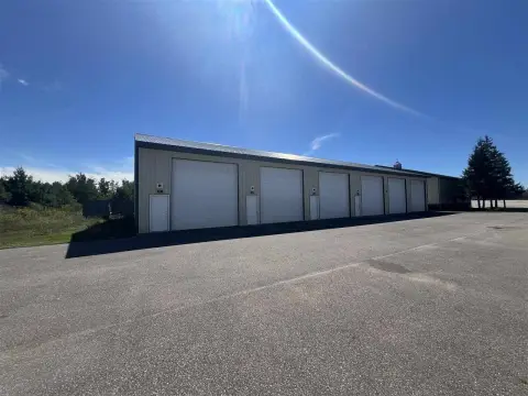 Heated Warehouse with Overhead Door