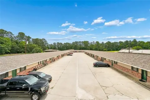 24-Unit Apartment Community
