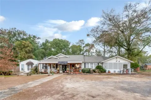 Saraland Retail and Event Venue