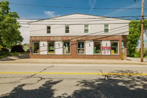 Mixed-Use Live-Work Property