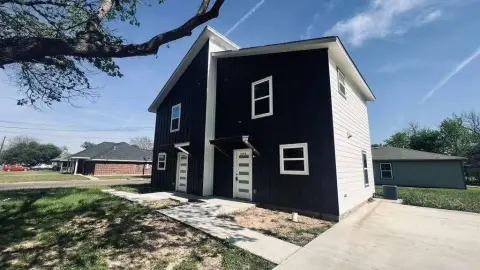 New Duplex in Waco, TX