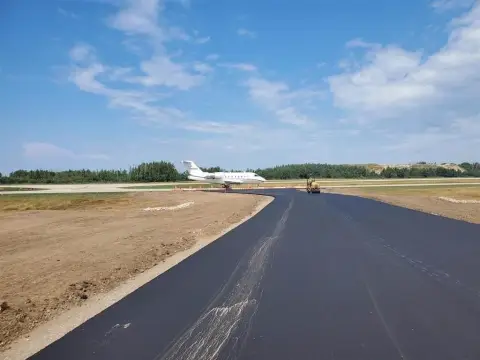 Commercial Land for Aircraft Hangar