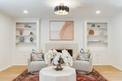 Remodeled Duplex with En-Suite Bedrooms