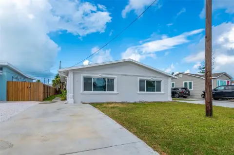 Renovated Duplex with Detached Rear Building