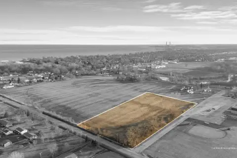 Residential Lot in Monroe, MI