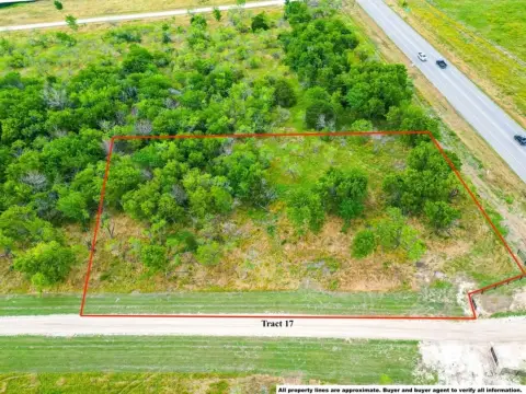 2.26 Acre Lot in Corsicana