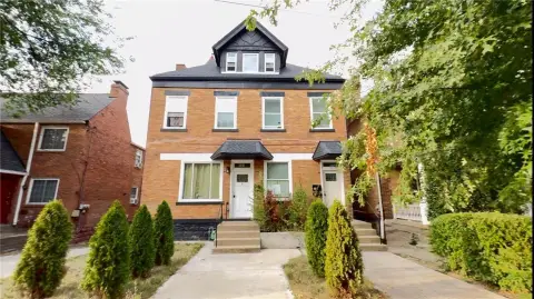 Updated Victorian Quadplex