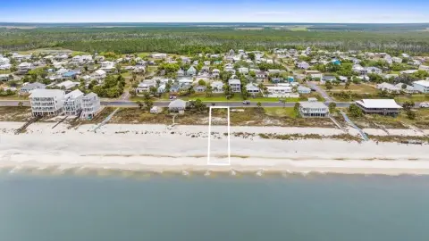 Gulf-Front Lot in Beacon Hill