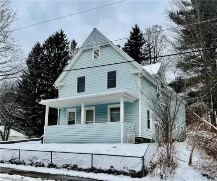 Oneonta Multi-Family Home with Charm