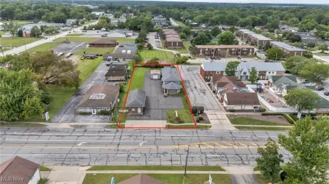 Versatile Mixed-Use Property