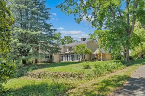 Flexible Live-Work Property