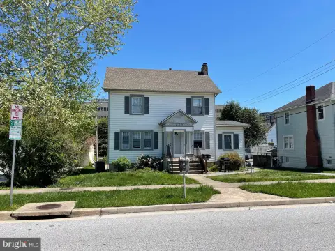 Renovated Duplex in Towson Heart