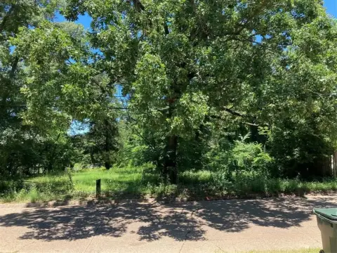 Residential Lot in Shreveport, LA