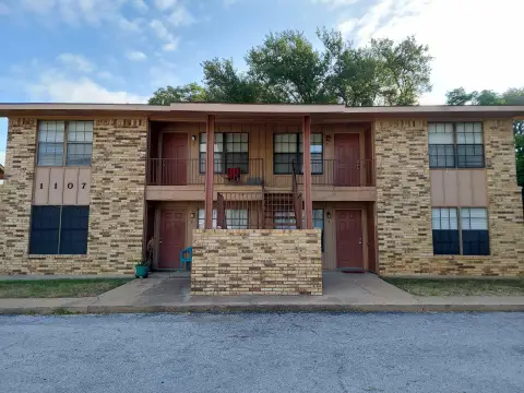 Marble Falls Apartment with Amenities