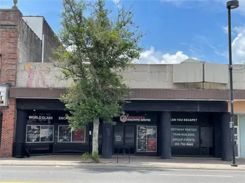 University Avenue Retail/Office/Night Club Space