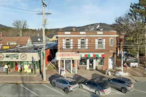 Prime Retail Space in Conway, NH