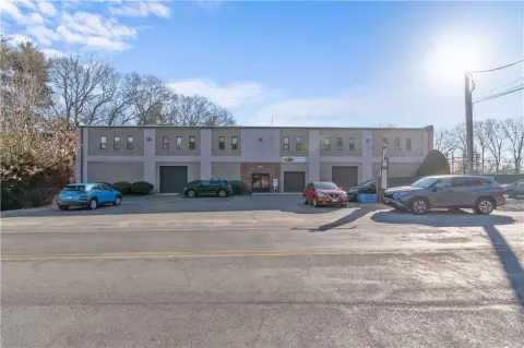 North Kingstown Commercial Flex Space