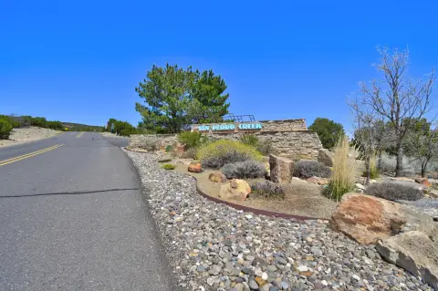 20 Acres in Sandia Park