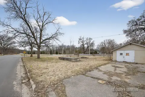 Residential Lot Near Grand River