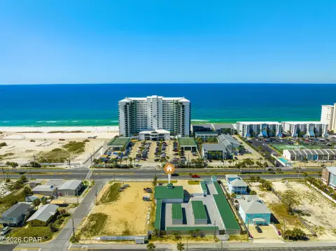 Move-in Ready Beachside Commercial Space