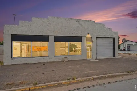 Highway Frontage Flex Property