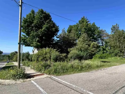 Corner Lot in R-1-B Zoning