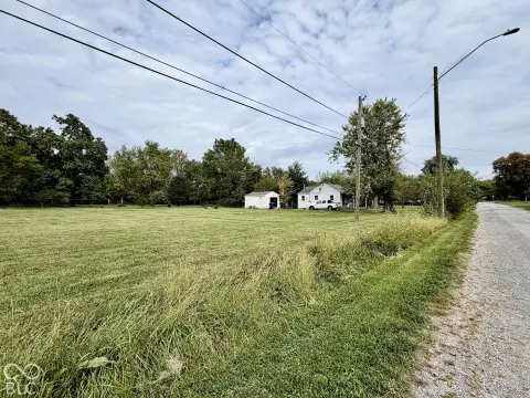 Industrial Land with Bungalow