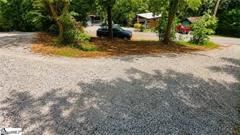 Homesite in Lake Hartwell Community