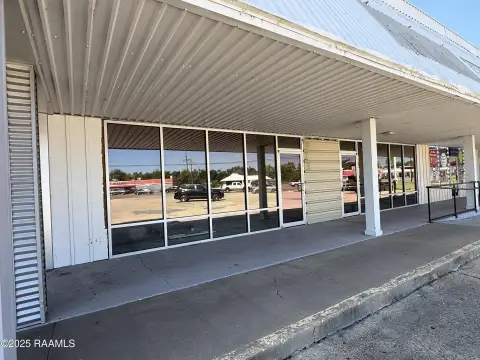 Retail Suite in New Iberia