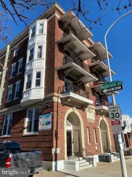 13-Unit Multifamily Building