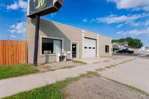 Flex Space with Drive-In Shop Door