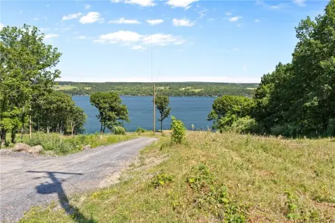 Seneca Lake View Land