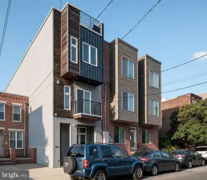 3-Unit Triplex with Roof Deck