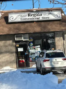 Retail Space in Busy Mall