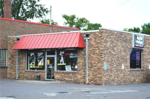 Retail Building with Attached Warehouse