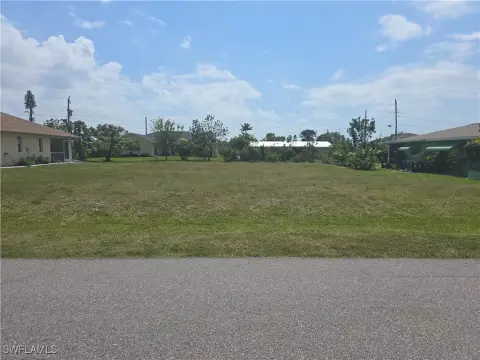 Residential Lot in Cape Coral