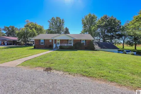 Spacious Country Living on 9 Acres