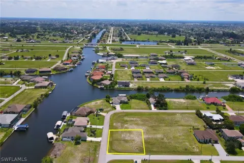 Corner Lot in Cape Coral