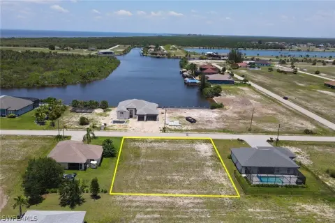 Oversized Triple Lot in Cape Coral