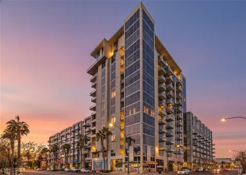 Downtown Las Vegas High-Rise Residence