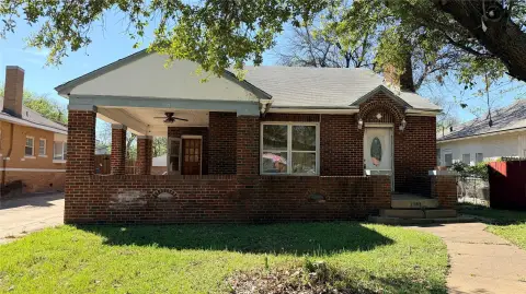 Duplex with Rear Studio