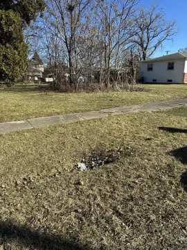 Land in Blue Island, IL