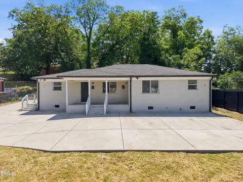Fully Renovated Duplex Ranch