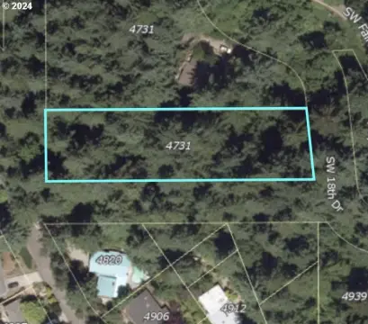 Private Lot in Portland, OR