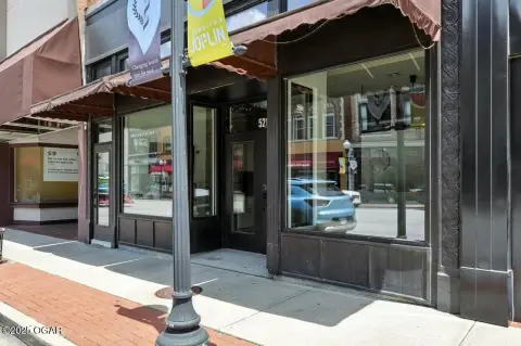Mixed-Use Property in Joplin, MO