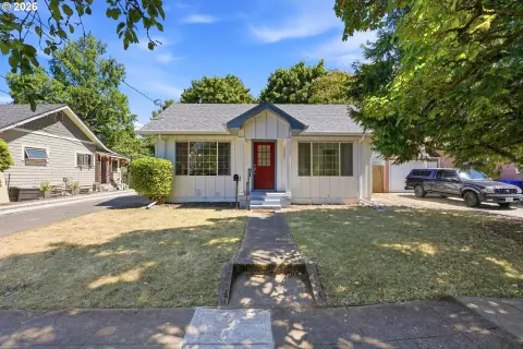 Updated Duplex with Separate Entrance