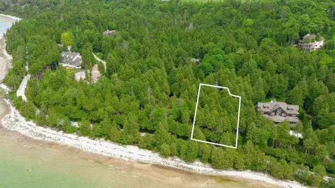 Mackinac Island Estate-Size Lot