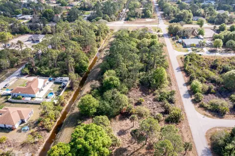 Lehigh Acres Canal View Lot