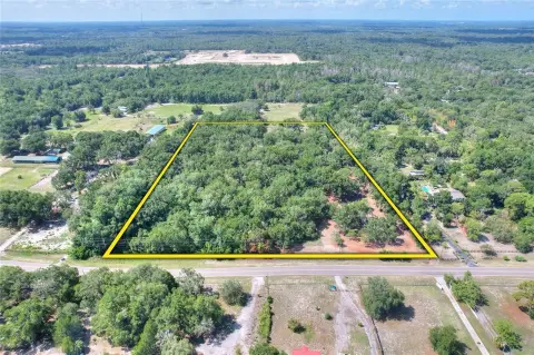 Fenced & Gated Estate Acreage