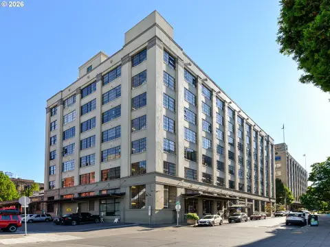 Ground-Floor Creative Workspace